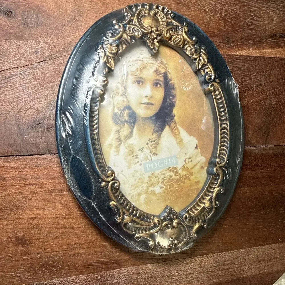 Ornate Oval Wood Composite Picture Frame Navy Gold 4.5 x 3.25 Photo NOS